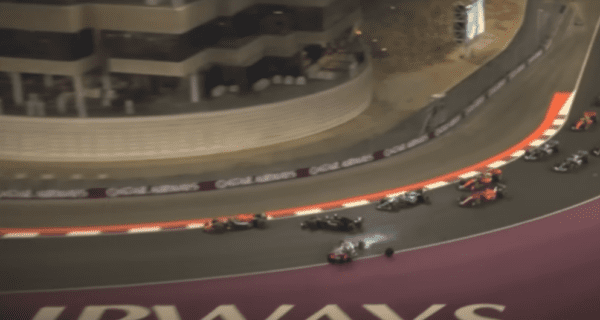 crash qatar lewis hamilton