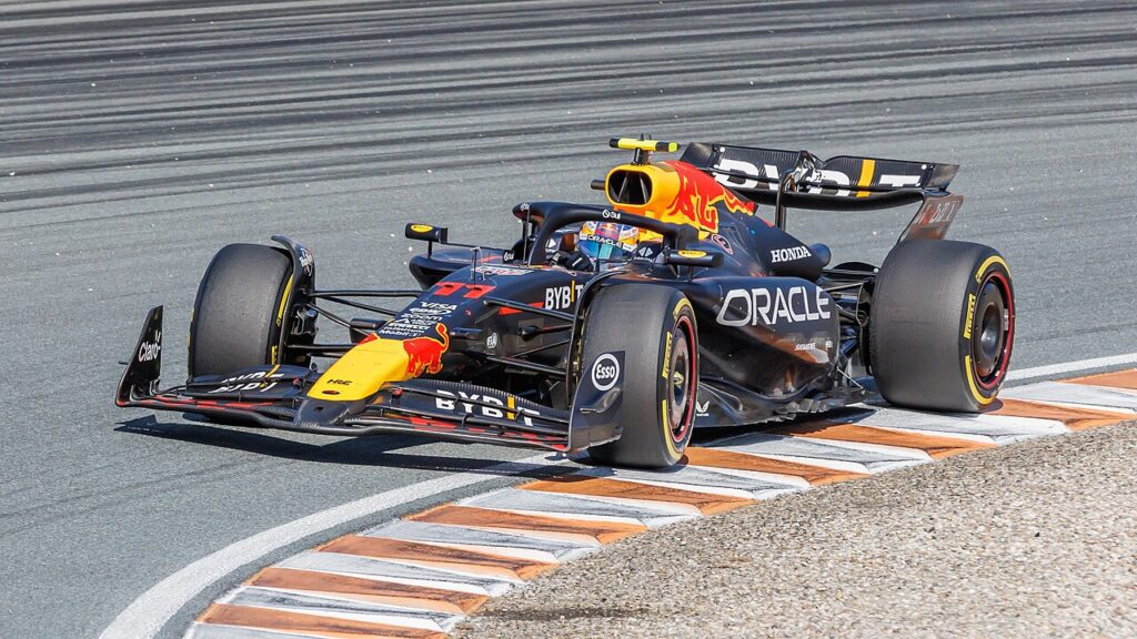 Sergio Perez (MEX, Oracle Red Bull Racing)