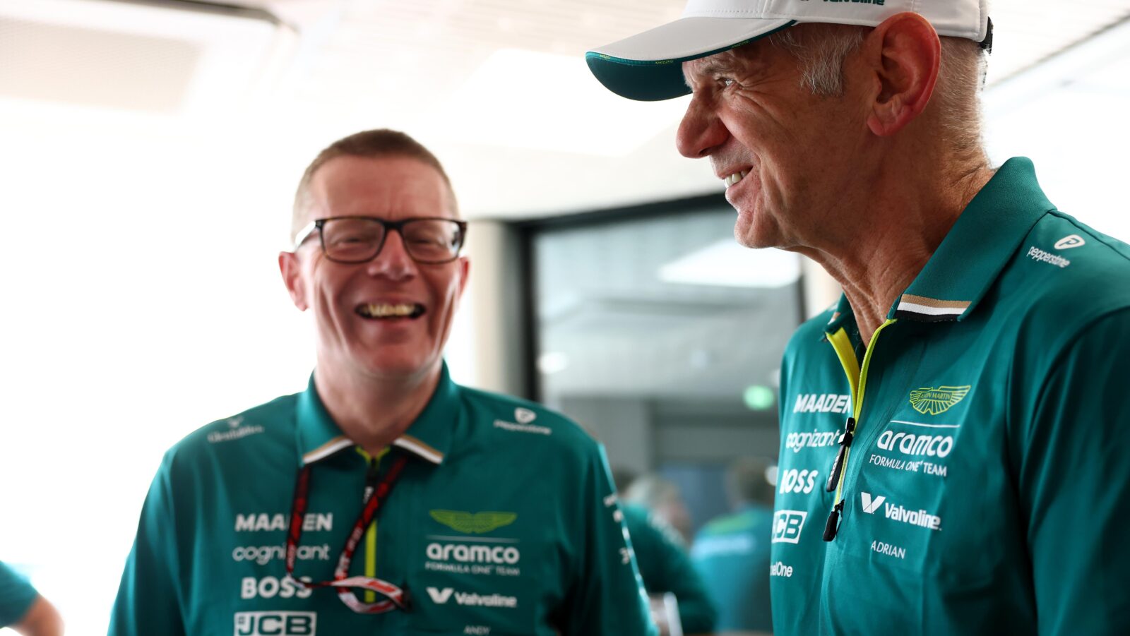 Newey waarschuwt Aston Martin: ‘zelfgenoegzaamheid en twijfel sluipen erin, precies zoals bij Red Bull’