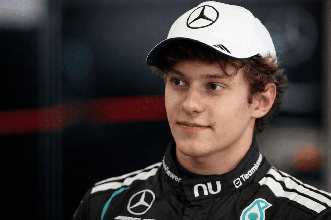 Wolff tempert titelkansen Antonelli na historische overwinning in China