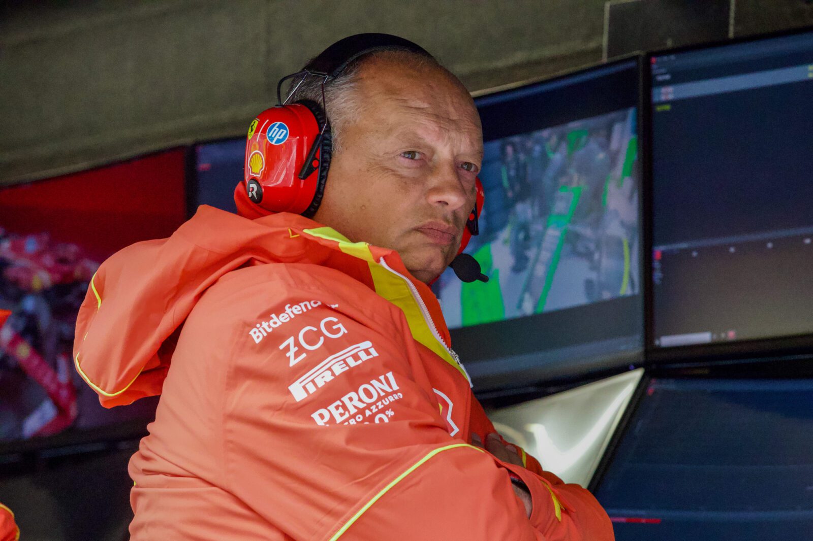 Ferrari-teambaas Vasseur geeft toe: ‘We hebben te veel fouten gemaakt’